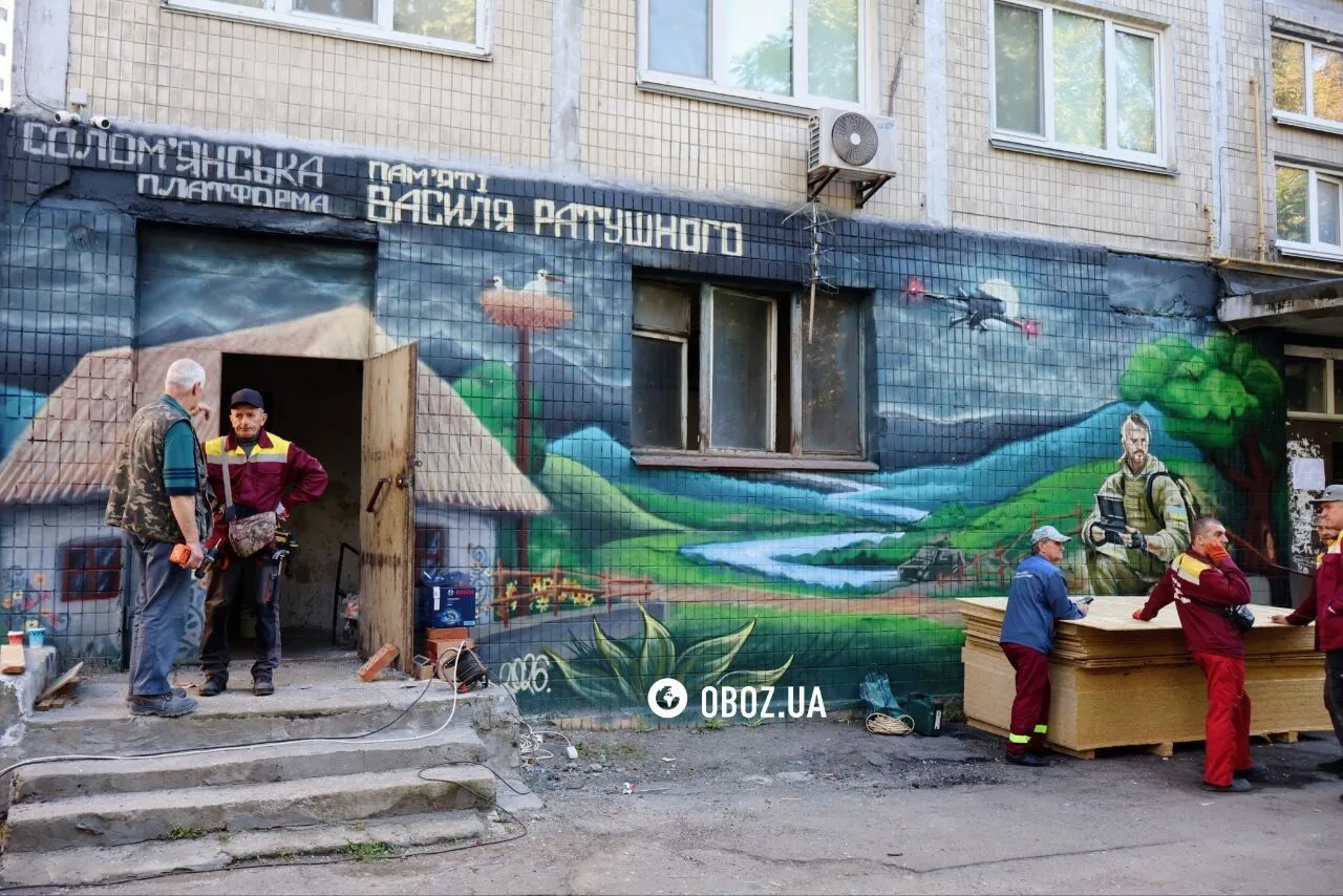 На місці продовжують працювати усі екстрені служби.