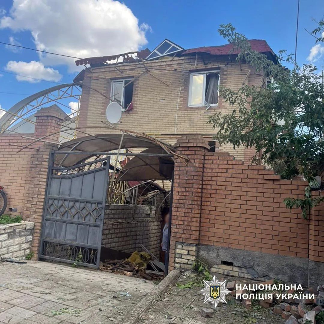 Враг уничтожает населённые пункты Донецкой области