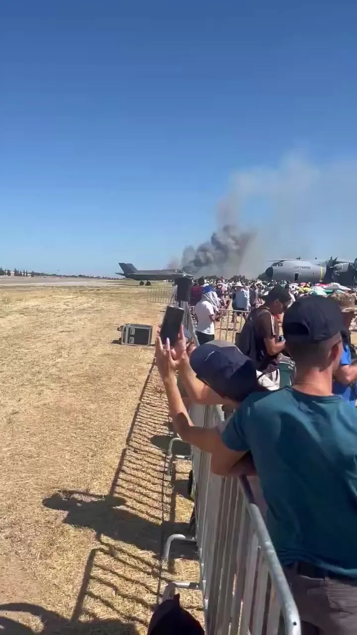 F-4 Phantom – в Греции во время авиашоу разбился истребитель