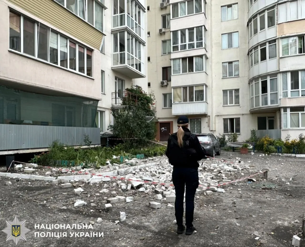 Ворог влучив дроному багатоповерхівку в Борисполі.