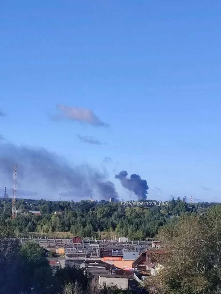 Последствия ночной атаки беспилотников в России.