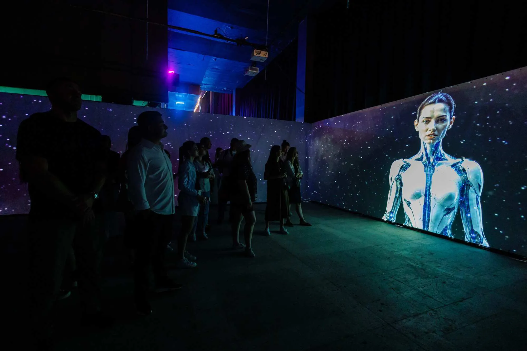 В Киеве открылся проект "Тело человека" с трёмметровым сердцем, VR и селфи-аватарами