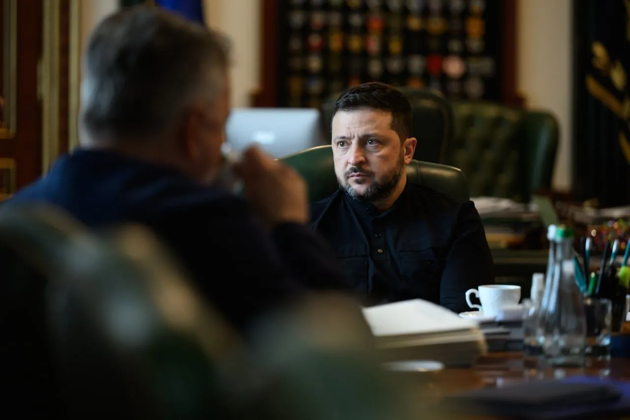 Зеленський провів нараду з українською переговорною групою.