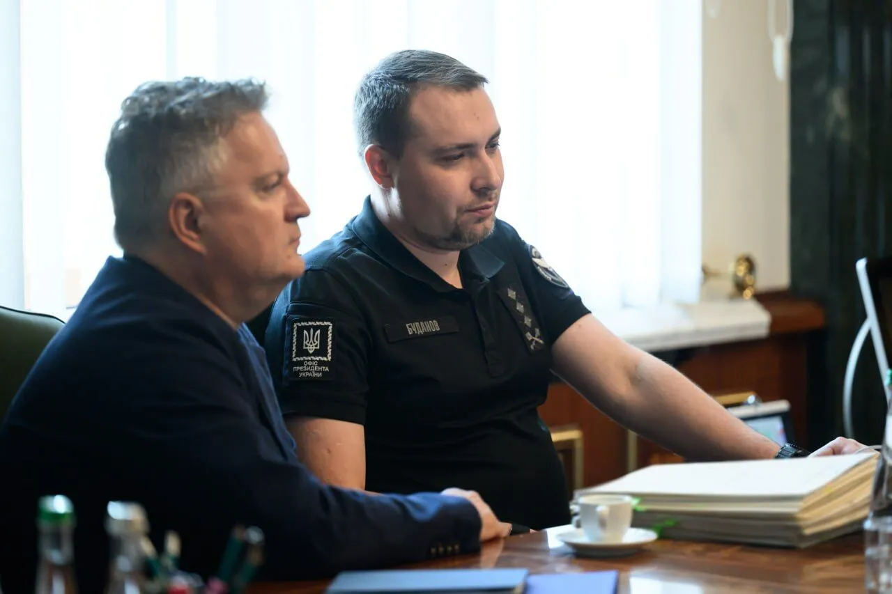 Зеленський провів нараду з українською переговорною групою.