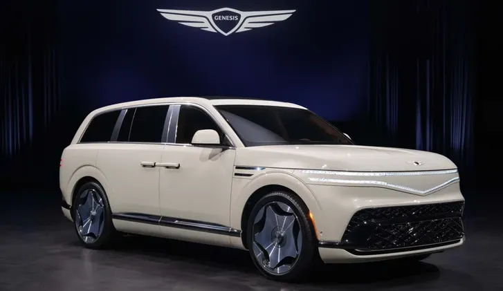 Genesis GV90.