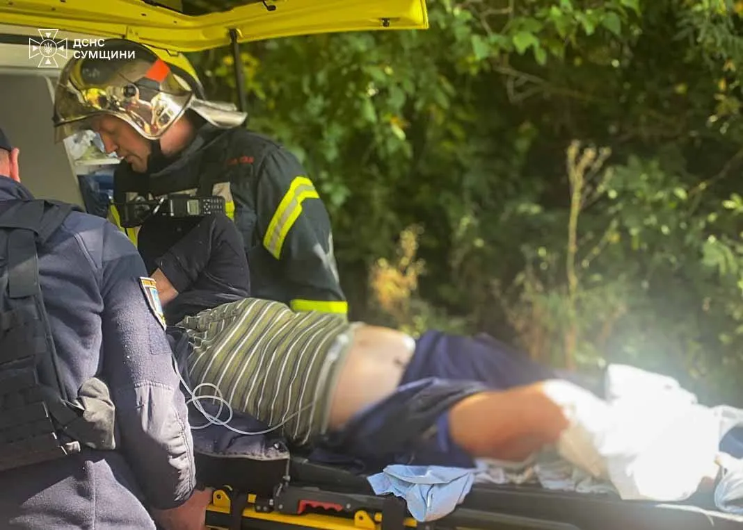 Поезд дважды подвергся нападению со стороны оккупантов.