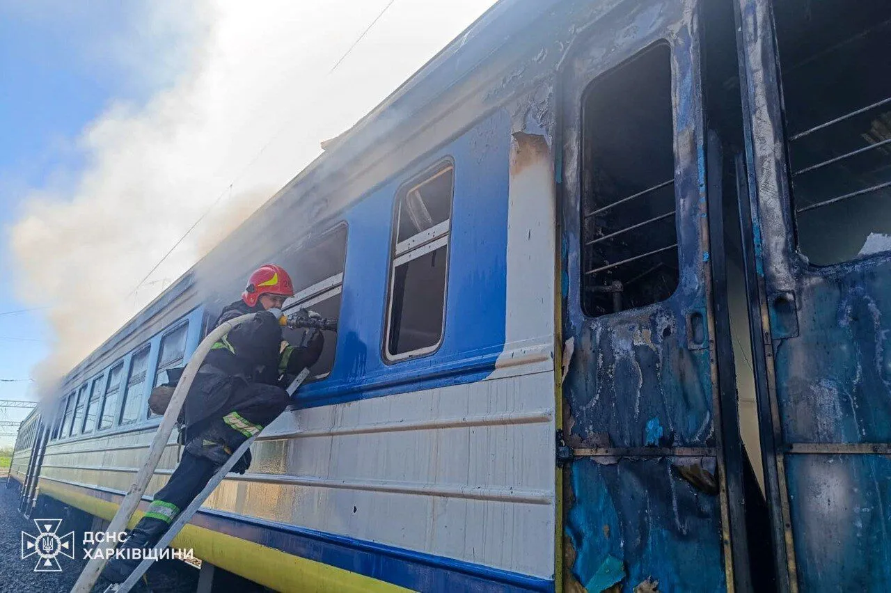 Россия нанесла удар по пассажирскому поезду в Харьковской области