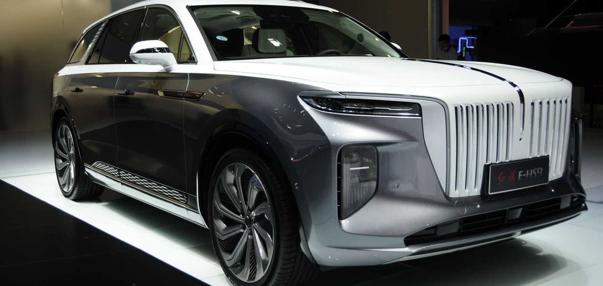 Китайцы представили 'дешевую' альтернативу Rolls-Royce на батарейках