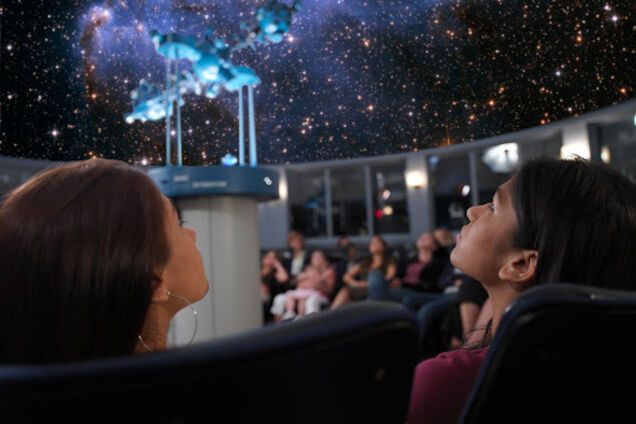 В сети показали, как выглядит обновленный планетарий в Днепре