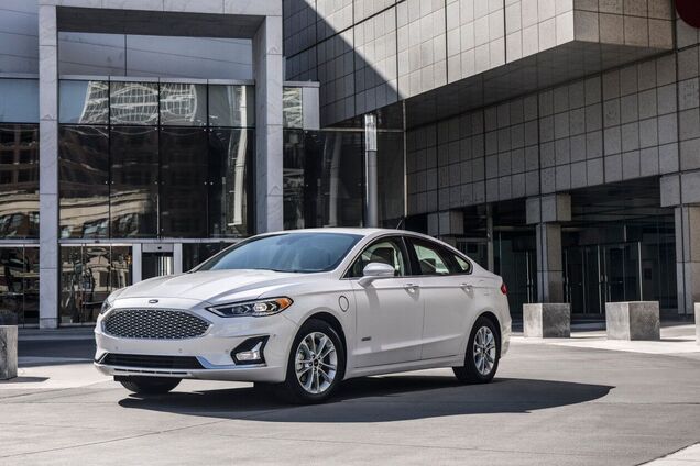 Ford отказался от седанов в пользу кроссоверов и SUV