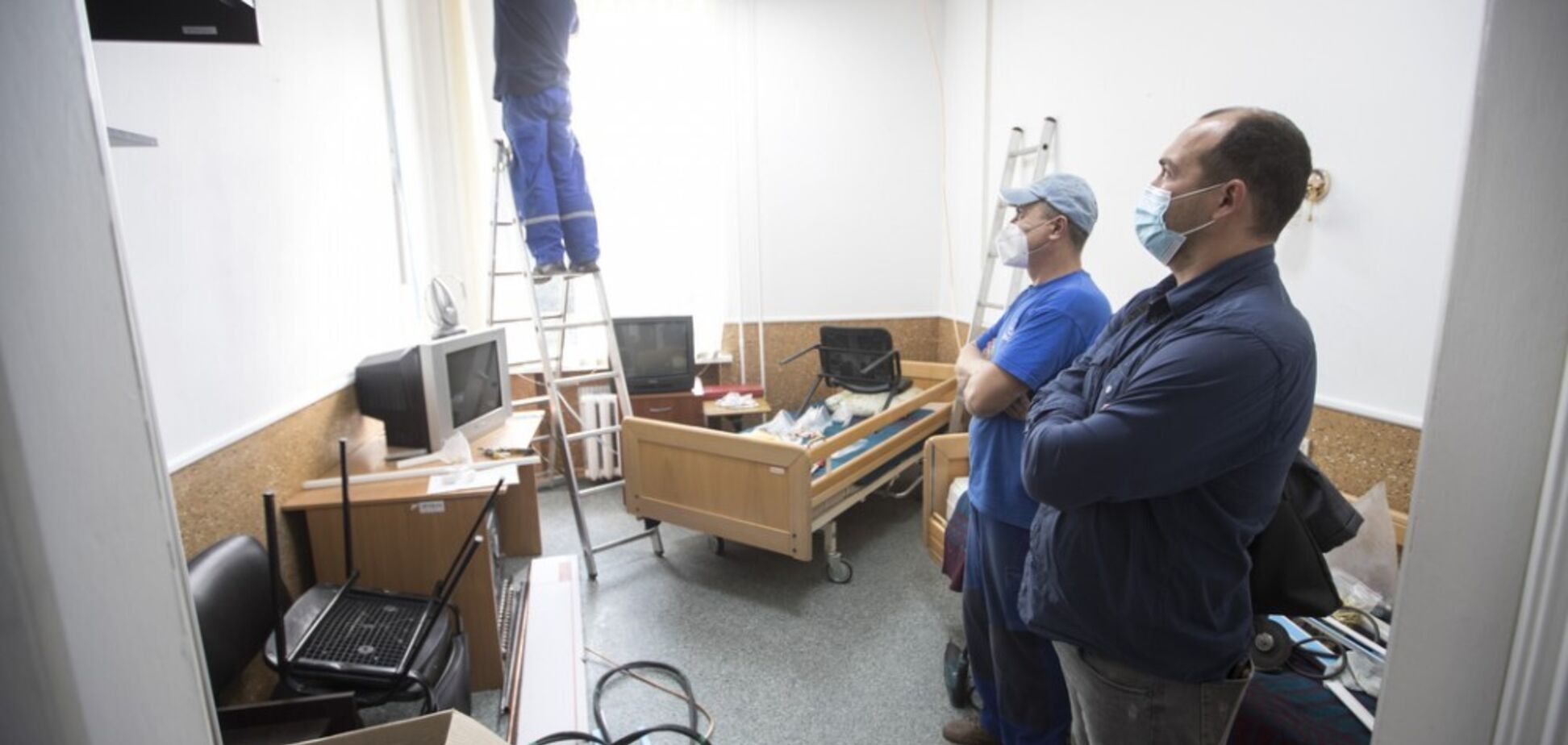 Кличко показал обновленные 'коронавирусные' отделения в Киеве