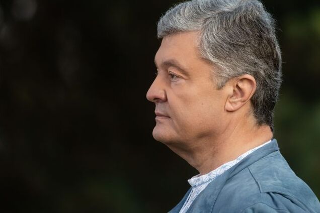 Порошенко призвал украинцев соблюдать правила карантина, а Зеленского – не манипулировать в день голосования