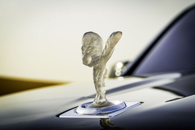Rolls-Royce лишили светящейся фигурки 'Дух экстаза'