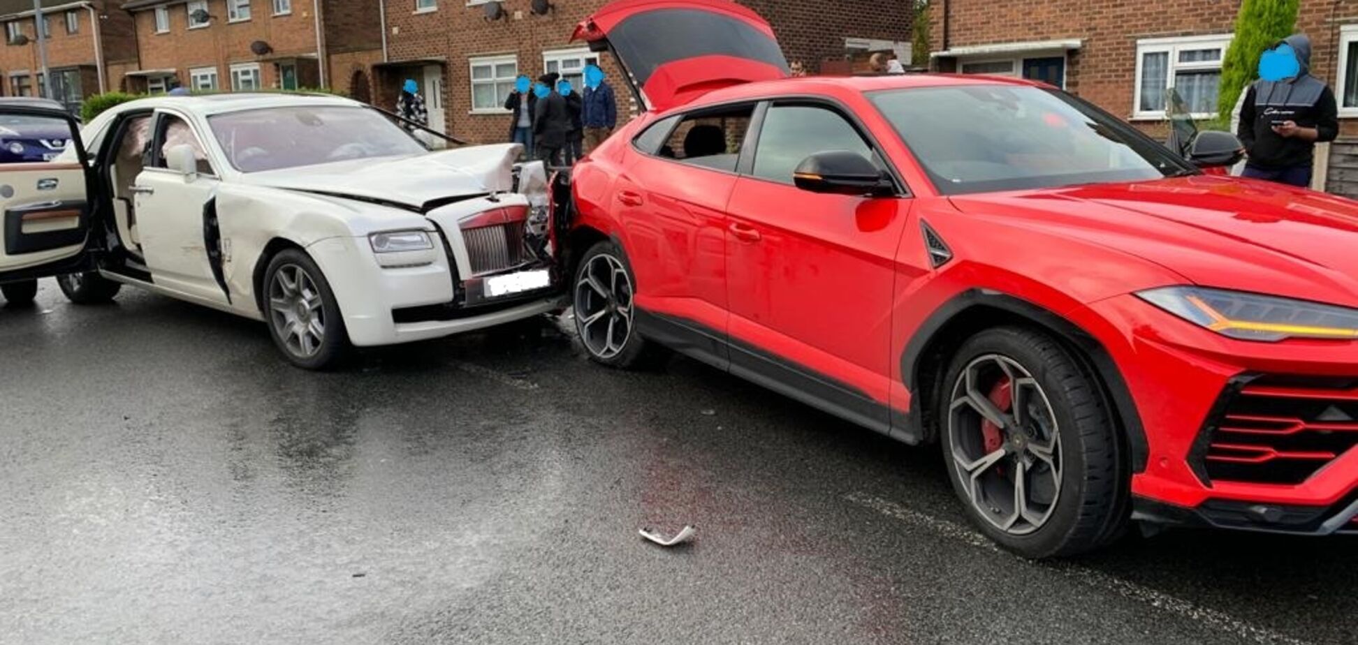 Rolls-Royce Ghost разбили об Lamborghini Urus