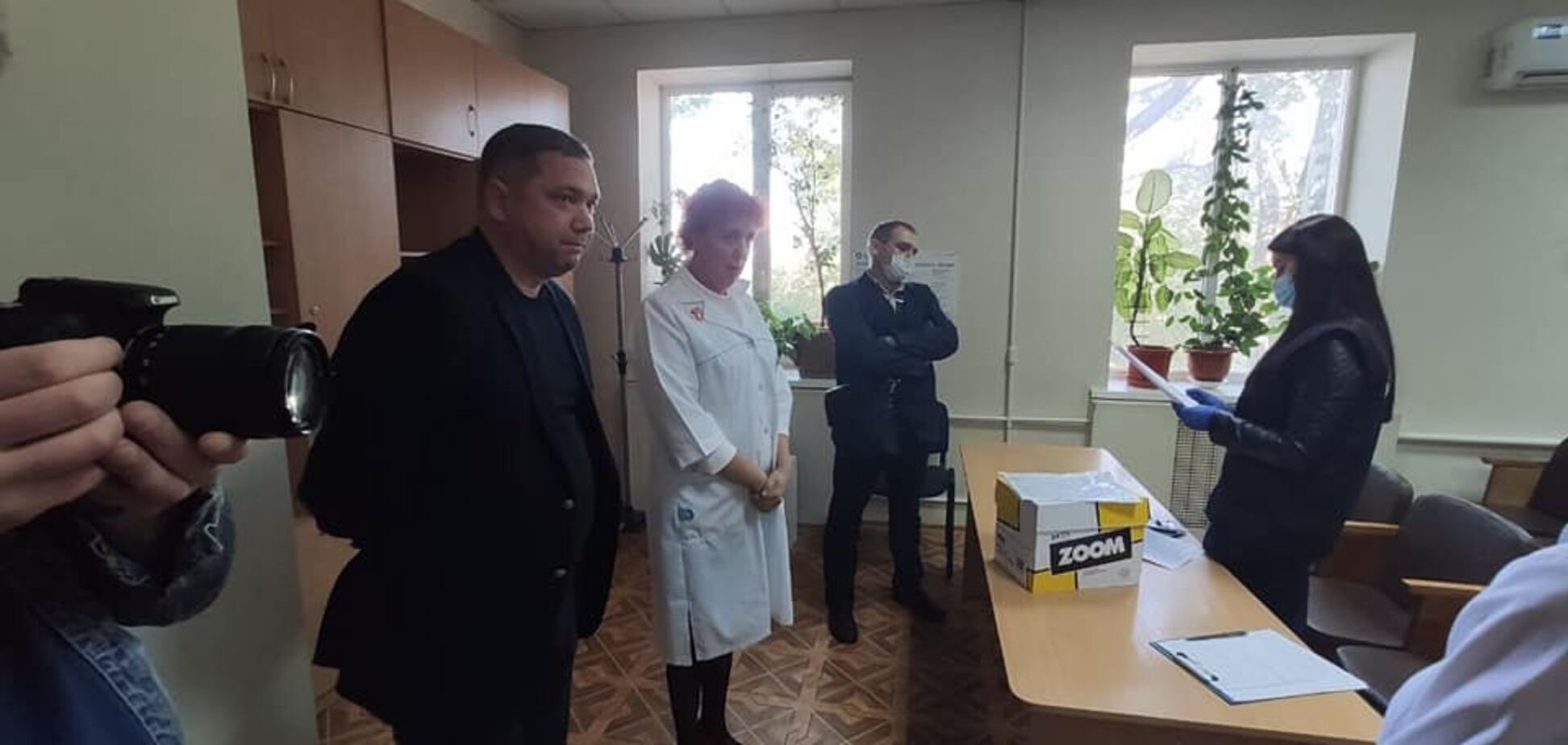 Полиция провела обыск в 'инфекционке' Николаева