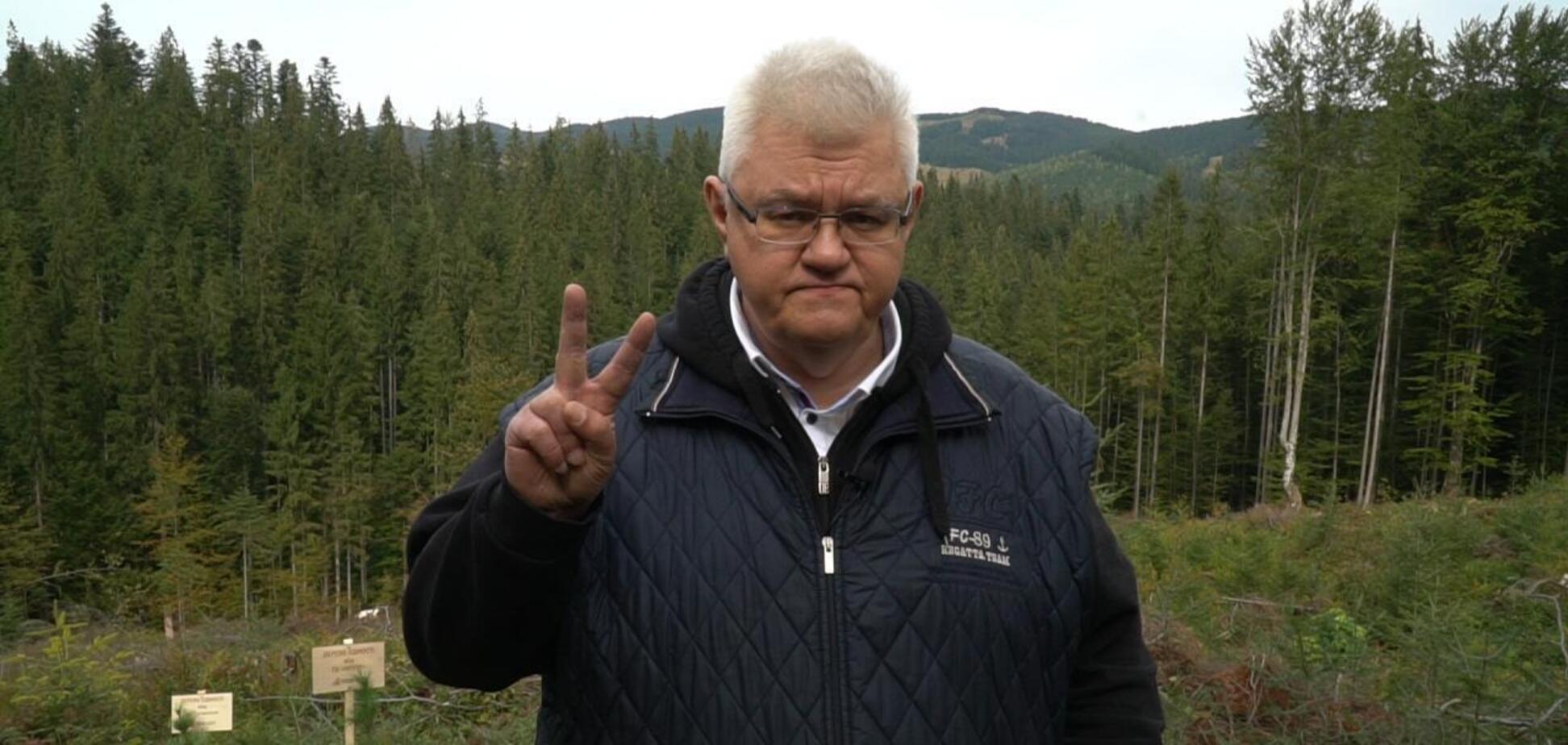 Сивохо разом з жителями Донбасу висадив 2,5 тис. 'дерев єдності' у Карпатах