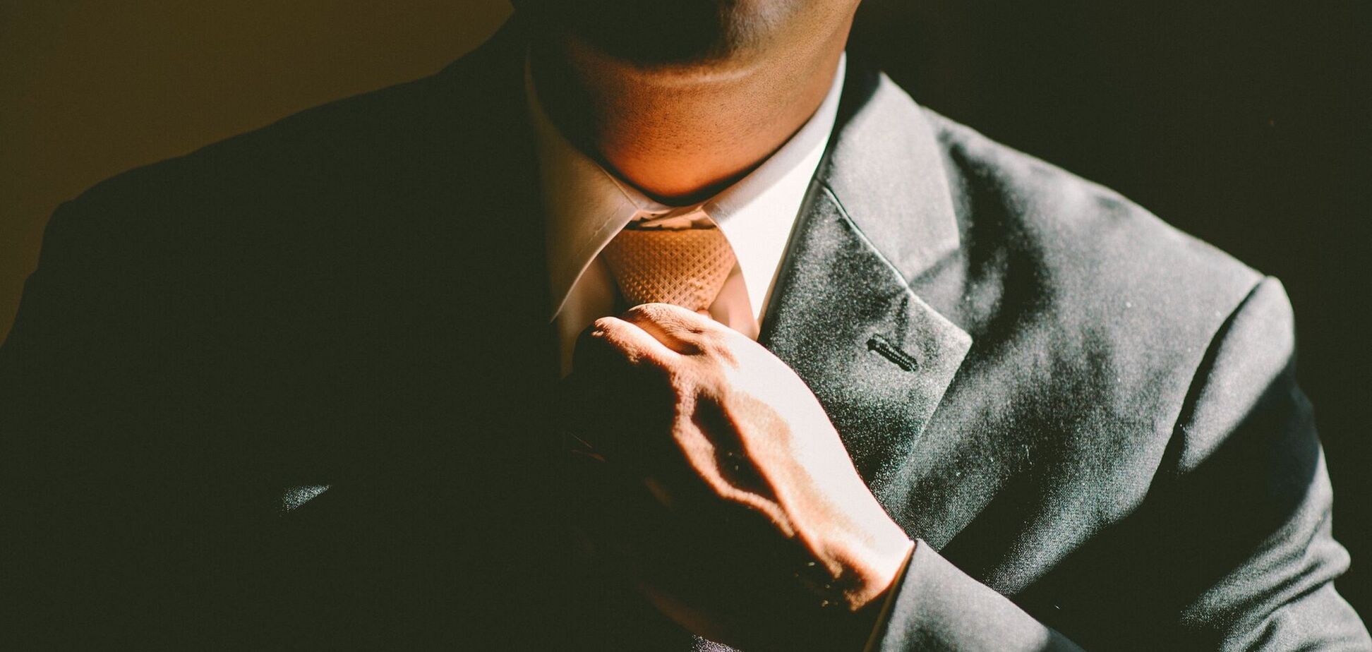 День краватки відзначається 18 жовтня