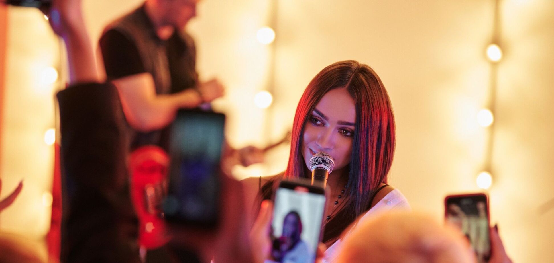 Катя Вандина презентовала видео на песню 'Мама говорила'