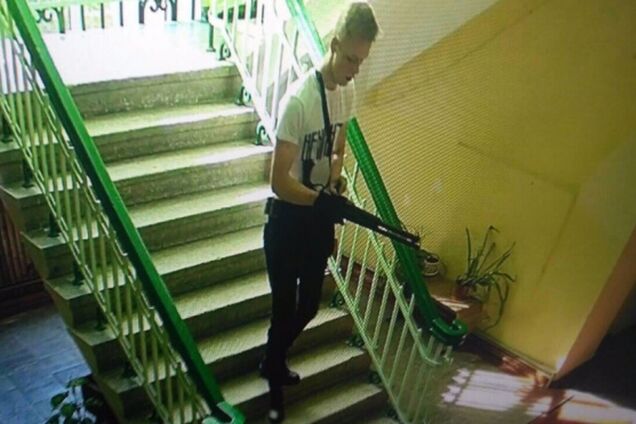 18-летний Владислав Росляков расстрелял студентов и сотрудников политехническом колледжа Керчи, а затем покончил с собой