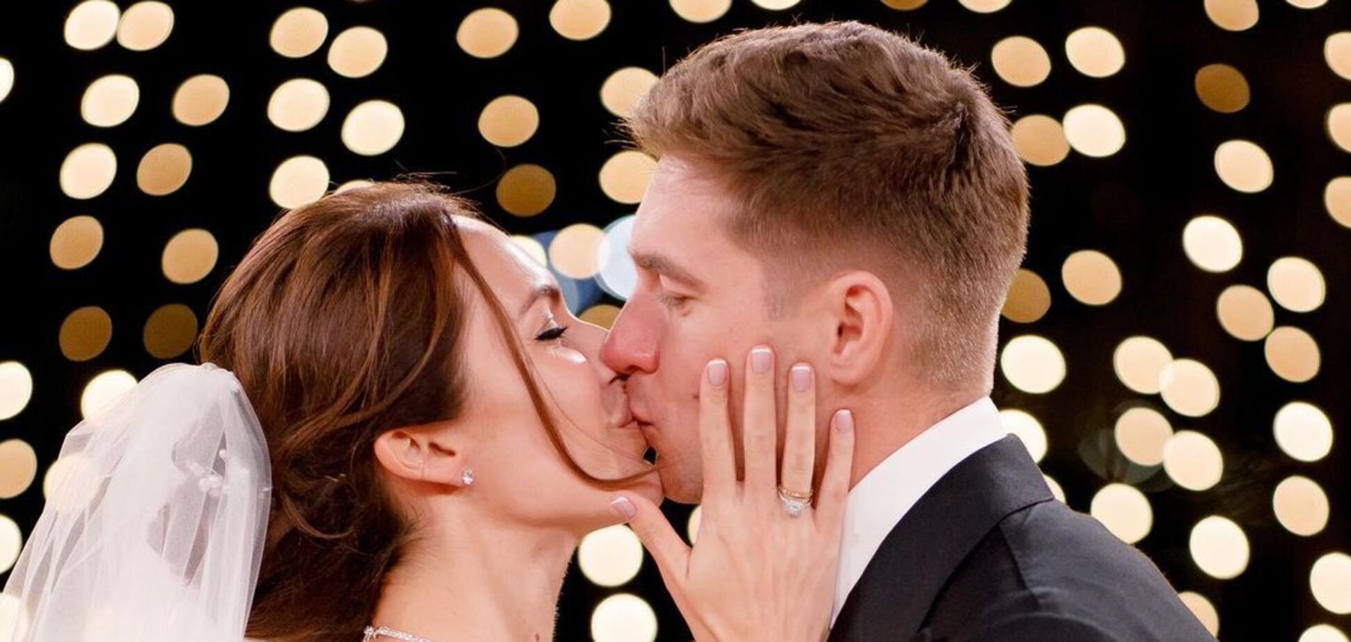 Нові фото з весілля Остапчука опублікували в мережі