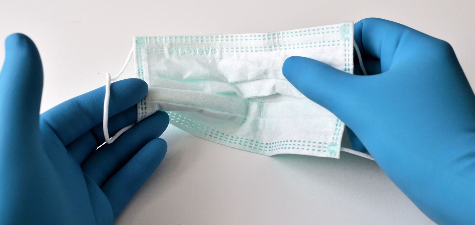 Неправильне використання маски і рукавичок знижує їхню ефективність