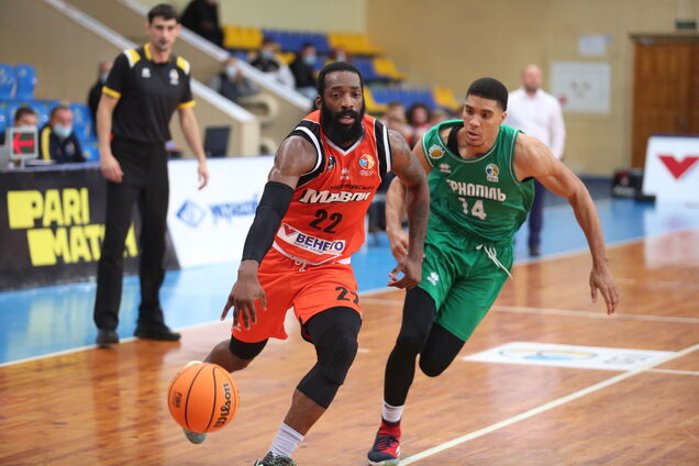 Суперлига Париматч