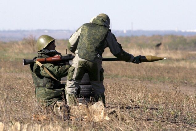 Террористы открыли огонь на Донбассе