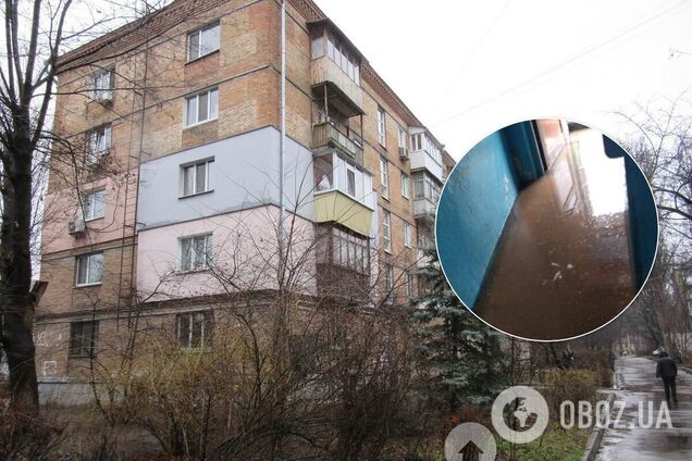 Люди швабрами и щетками 'выгоняли' воду из квартир