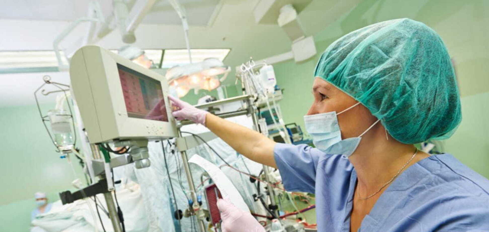 Во Львове провели операцию на сердце без разрезов