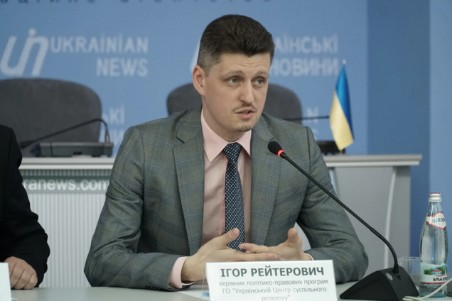 Политолог высказался относительно опроса Зеленского