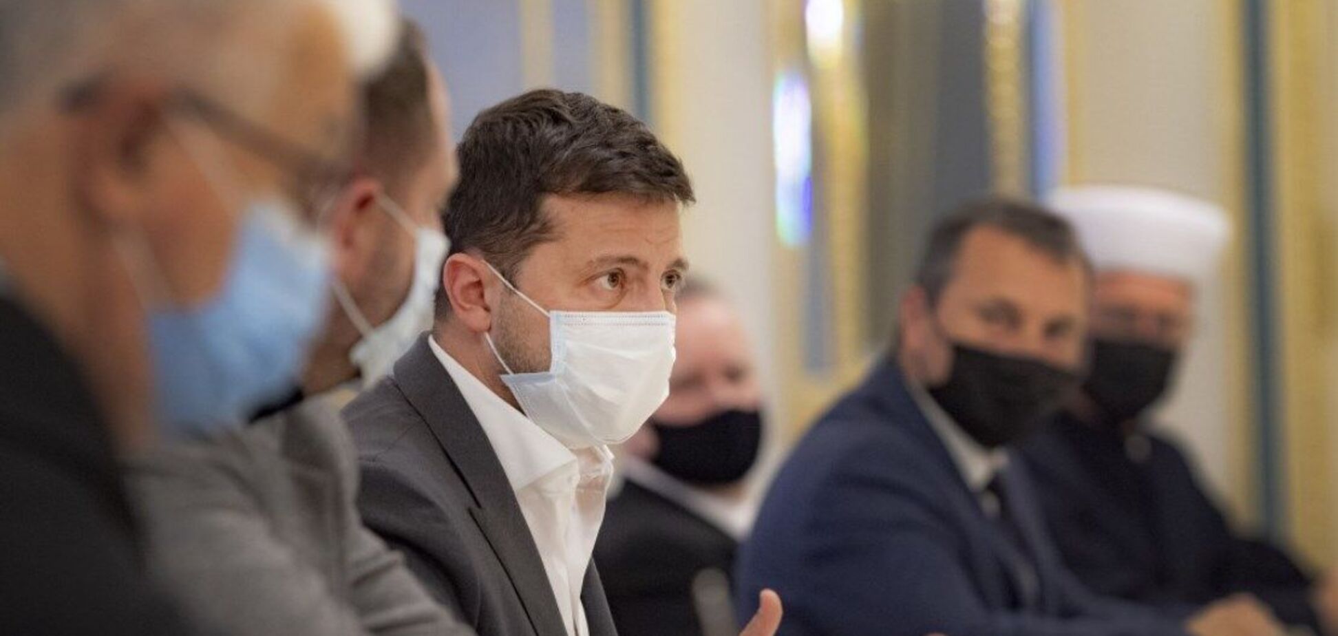 Зеленский обсудил ситуацию с коронавирусом с ВСЦиРО