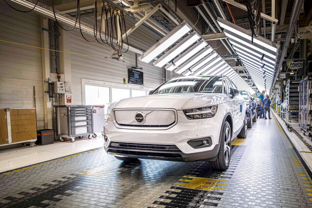 Volvo запустив виробництво першого електромобіля марки