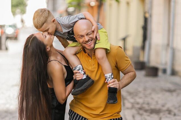 Влад Яма с женой и сыном