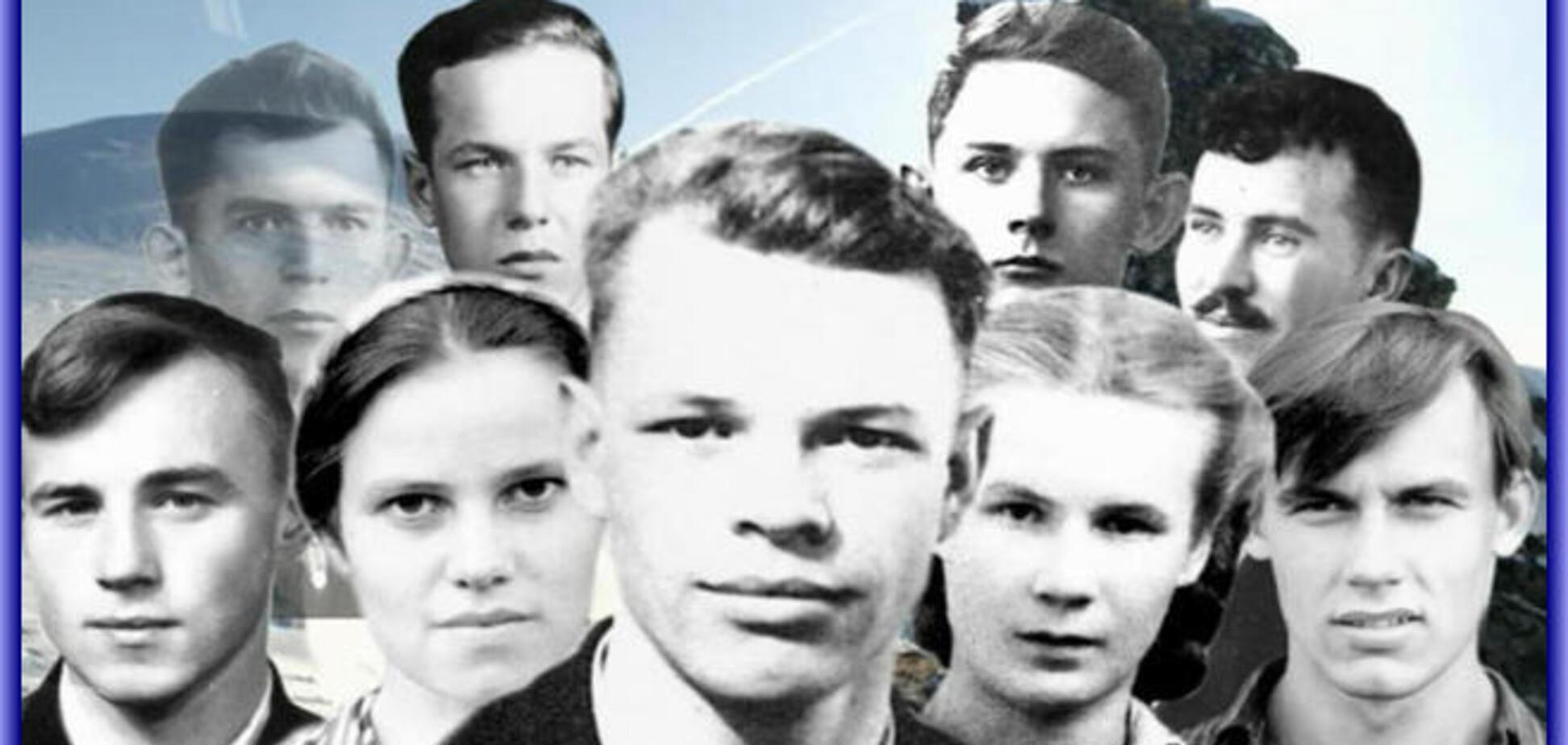 На снимке студенты погибшей группы туристов