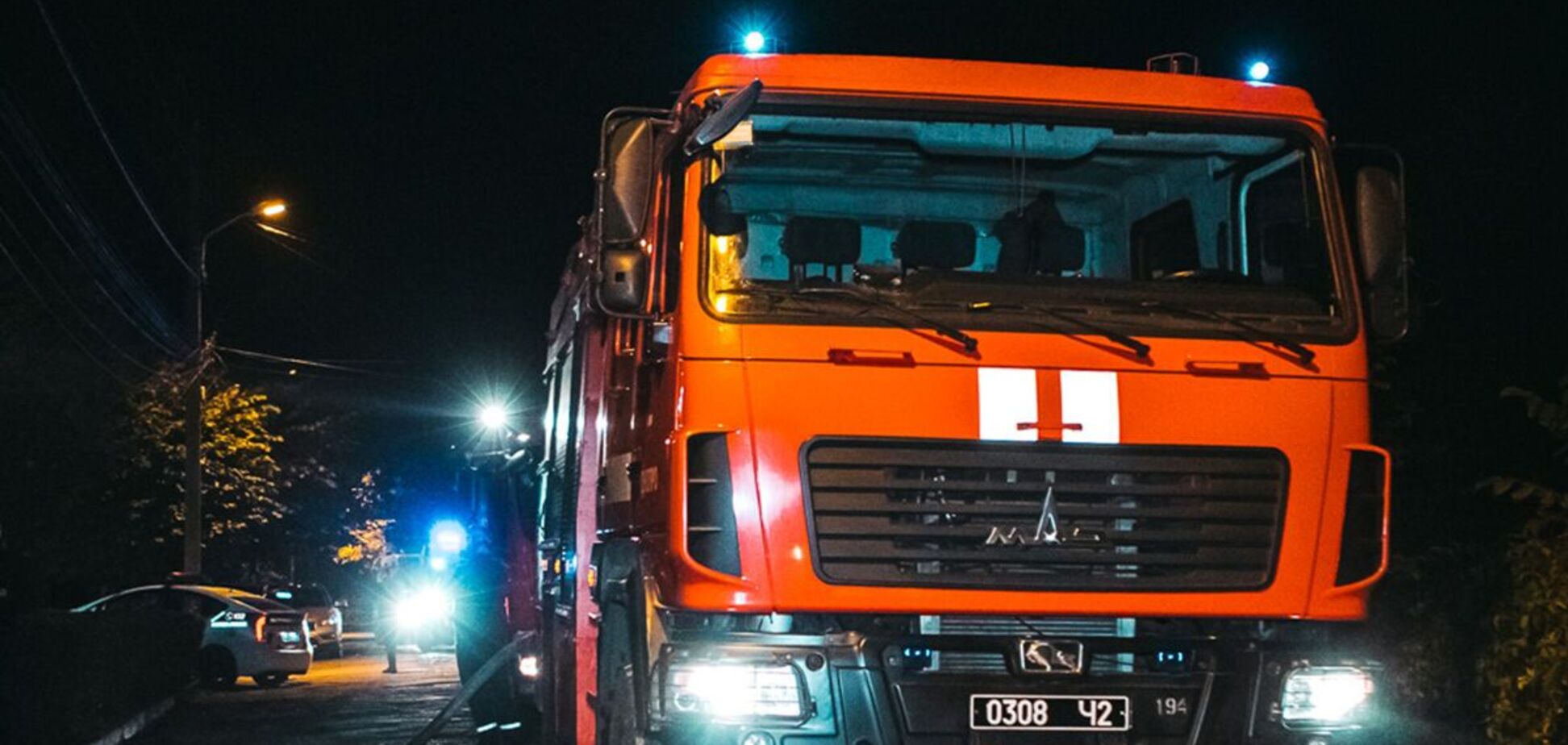 У Дніпрі з палаючого будинку пожежники врятували трьох дітей