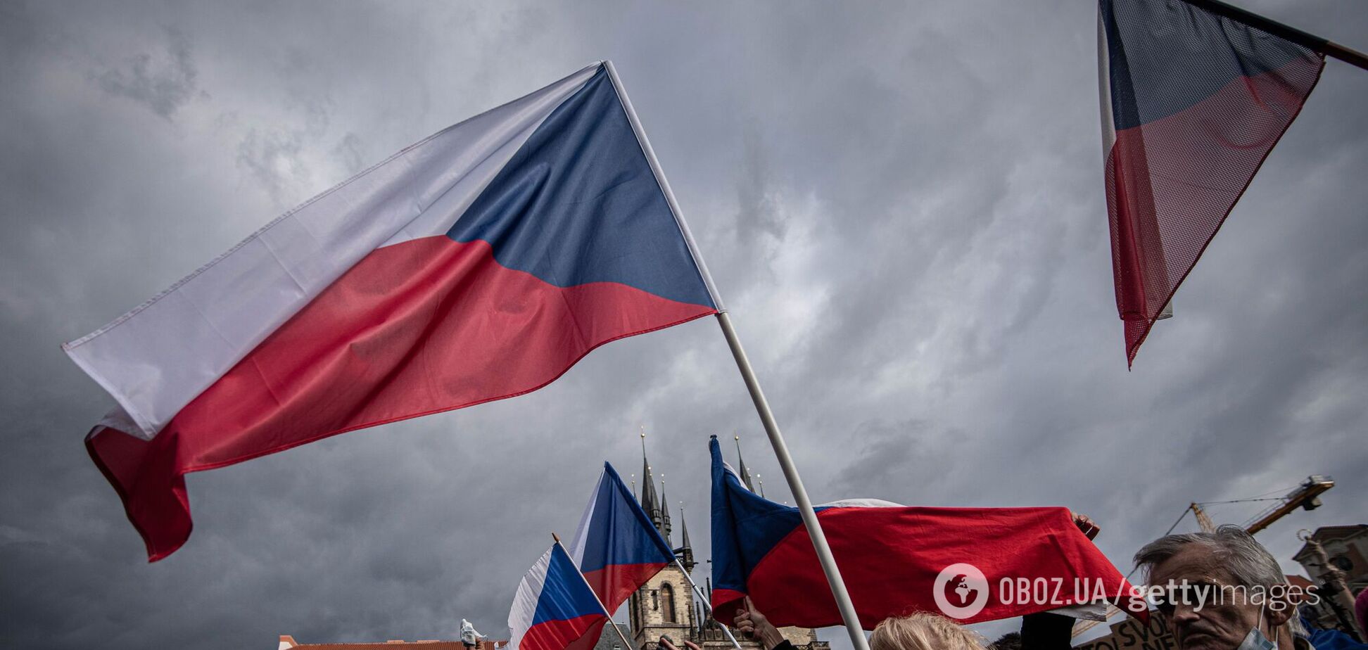 В Чехии ужесточили масочный режим и готовят к закрытию магазины