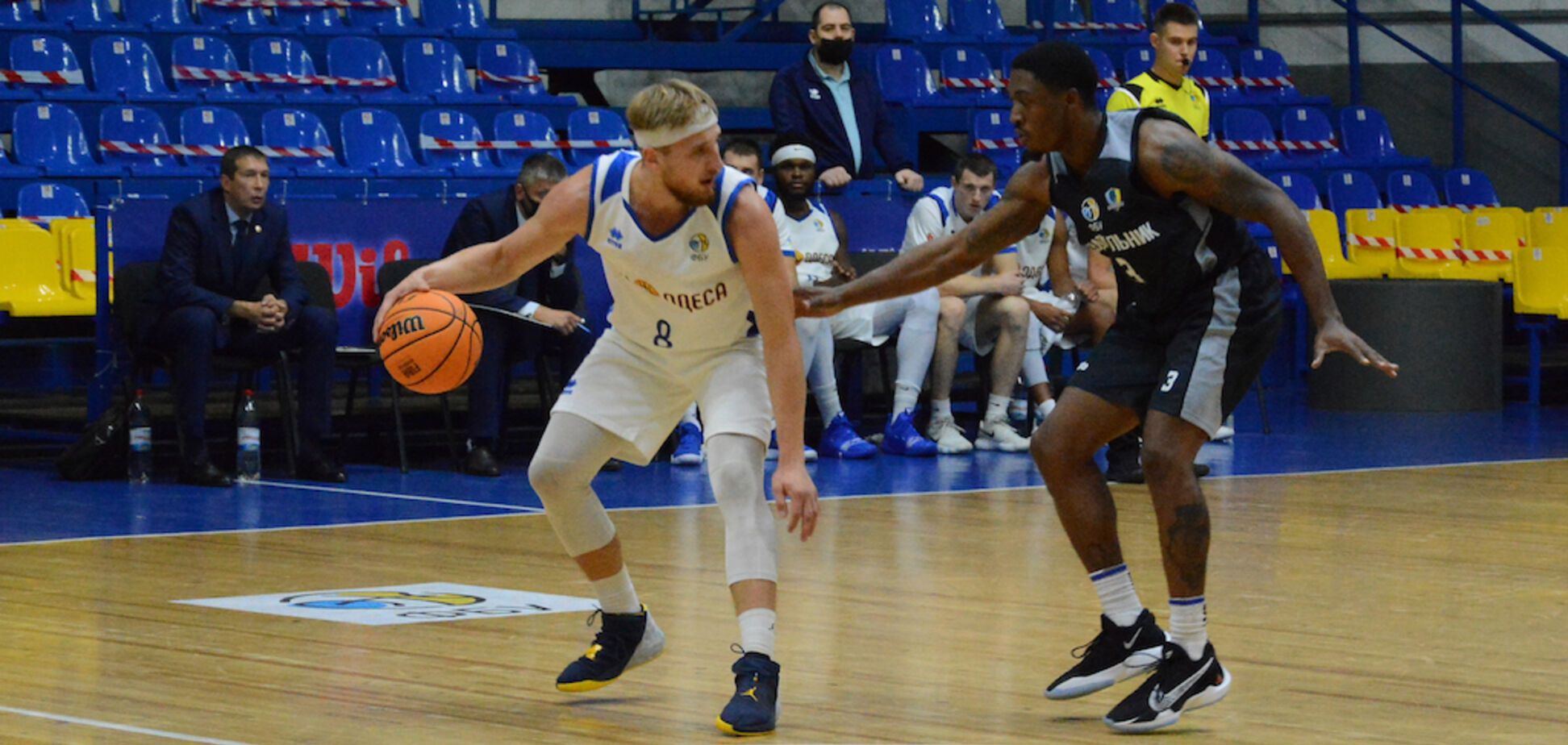 Суперлига Париматч