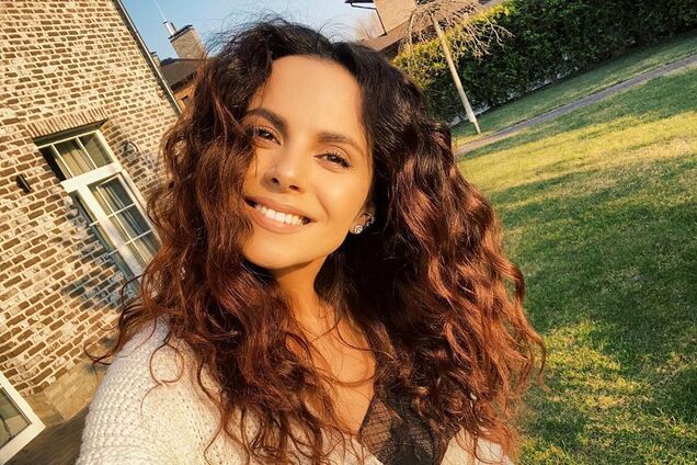 Настя Каменских похвасталась стройной фигурой