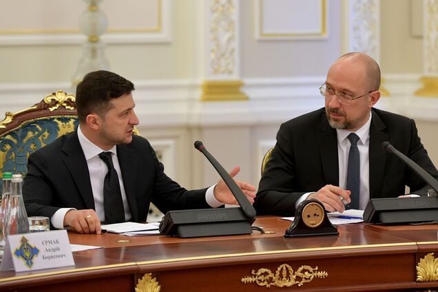 Правительству и президенту придется отвечать за непрофессионализм НКРЭКУ, – экономист