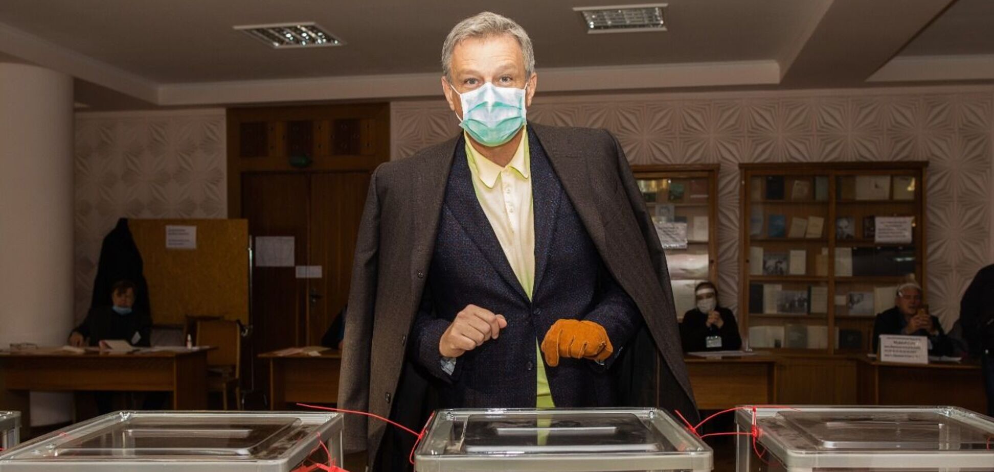 Андрей Пальчевский проголосовал на выборах мэра Киева