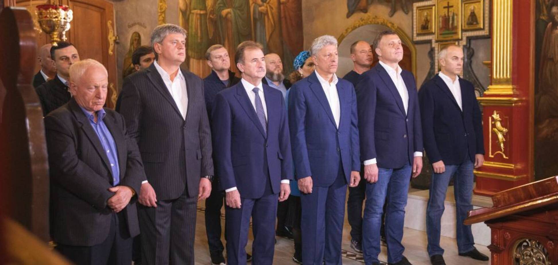 Опозиціонери молились за мир і благополуччя України