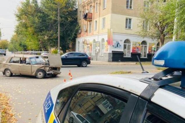 У Кривому Розі через зіткнення легковиків постраждали двоє людей. Фото