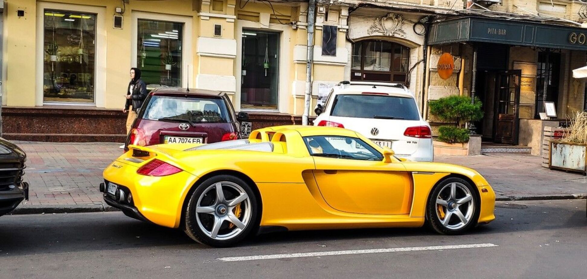 В Украине засняли редчайший Porsche за 1 млн долларов