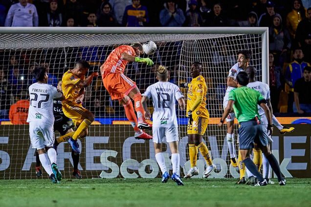 Воротар 'Тігрес' Гузман забив гол на останніх секундах