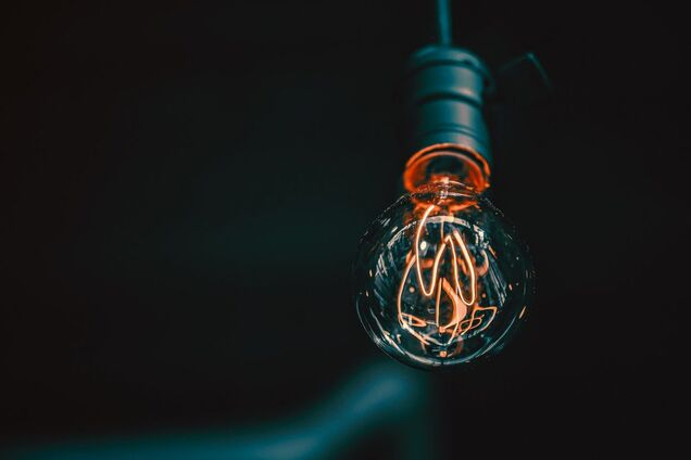 Кабмін підвищив тариф на електроенергію: скільки платитимемо. Документ