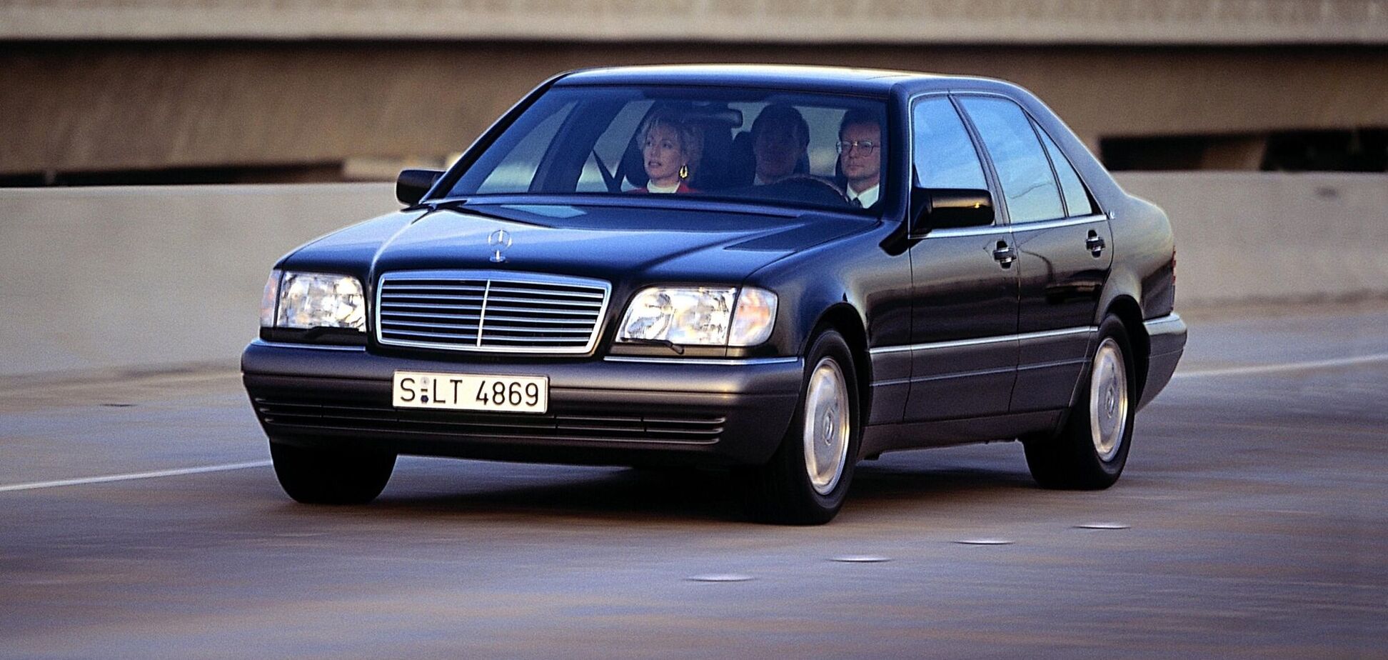 У наступному році різко зросте попит на старі Mercedes W140 'Кабан'