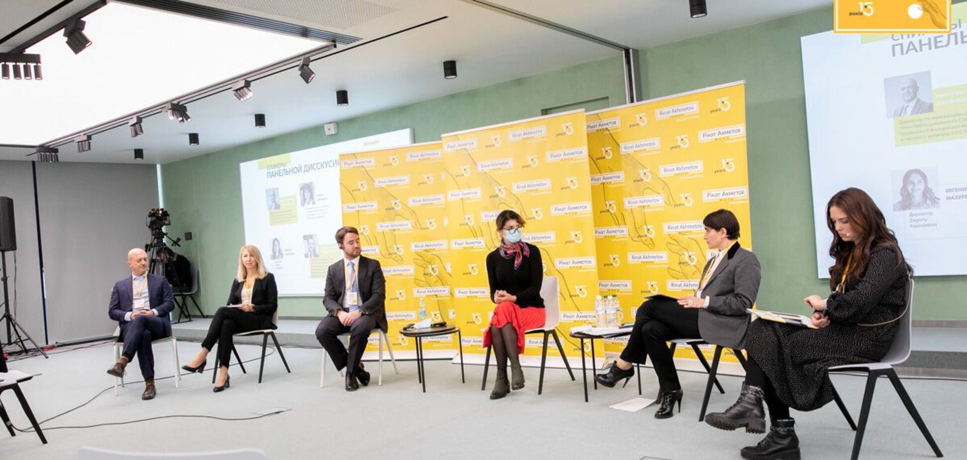 Назван социальный эффект помощи Фонда Рината Ахметова жителям Донбасса