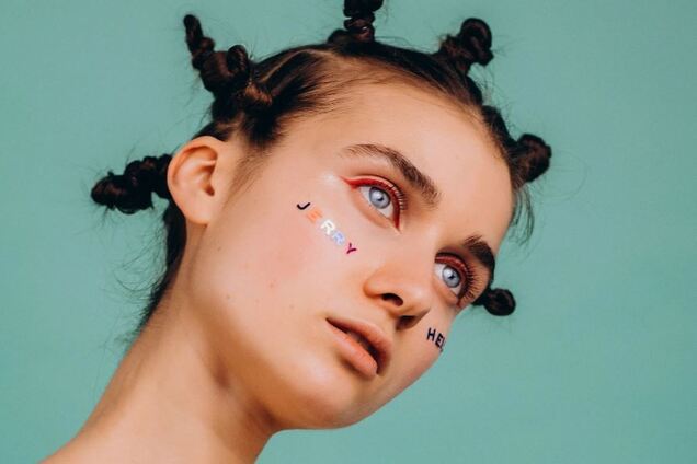 Jerry Heil побрилась налысо и показалась фанатам