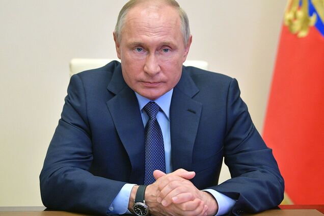 Президент Росії Володимир Путін запропонував довічне сенаторство для екс-президента