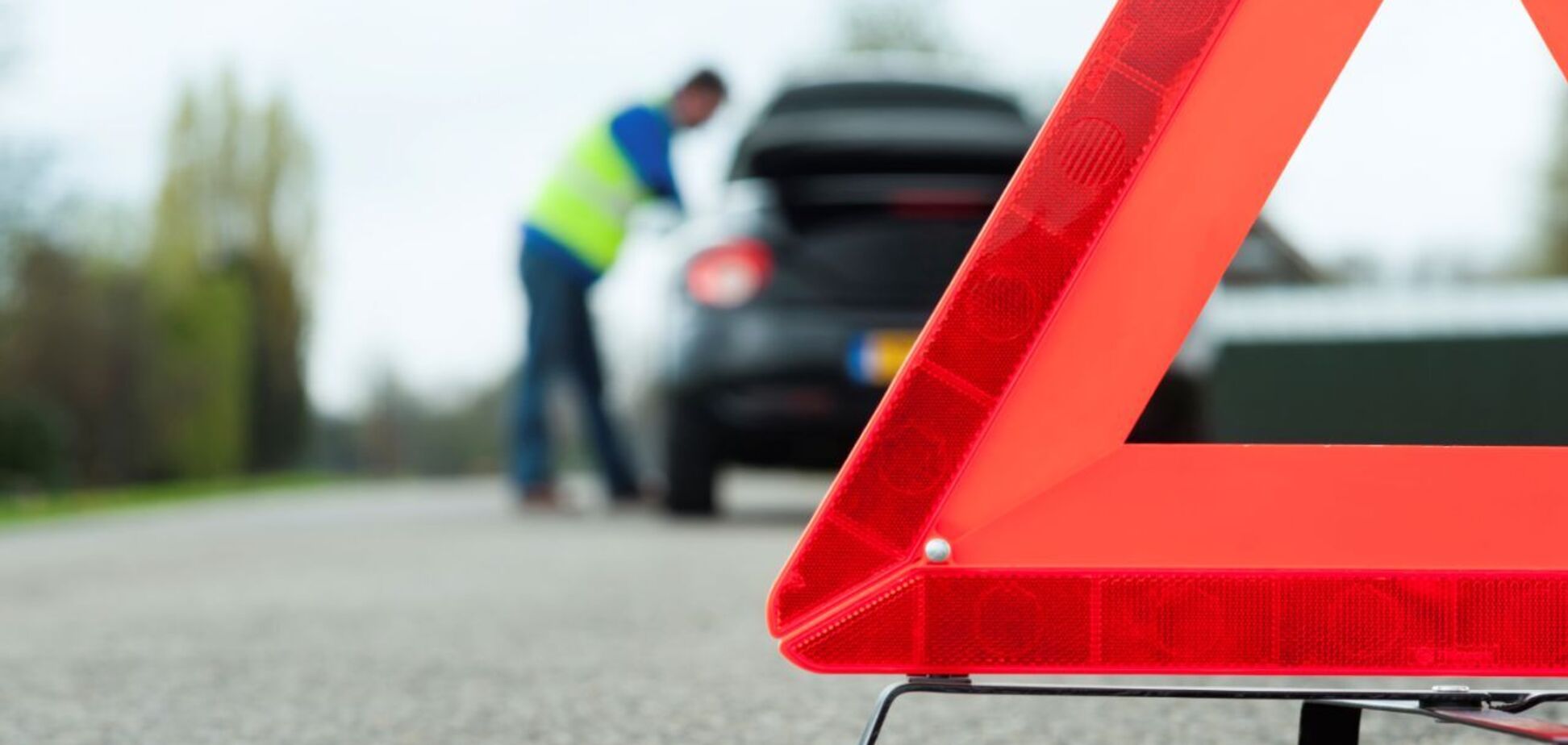 У Кривому Розі автомобіль зачепив велосипедиста: чоловік в комі